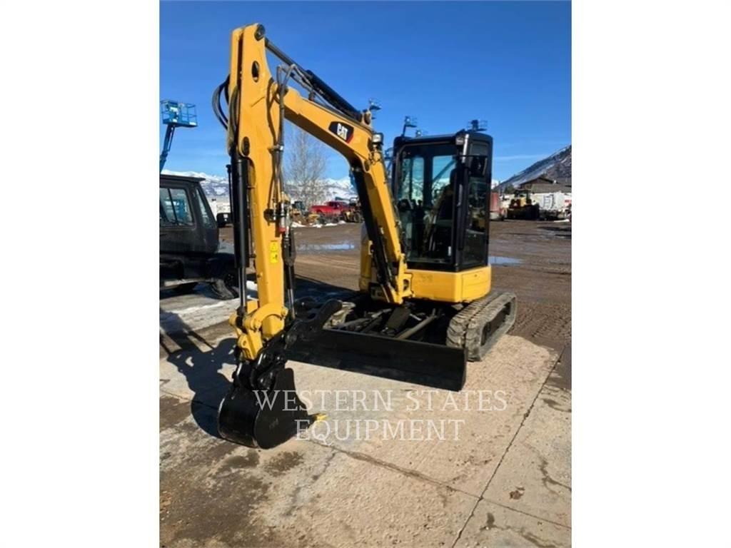 CAT 304E2 حفارات زحافة