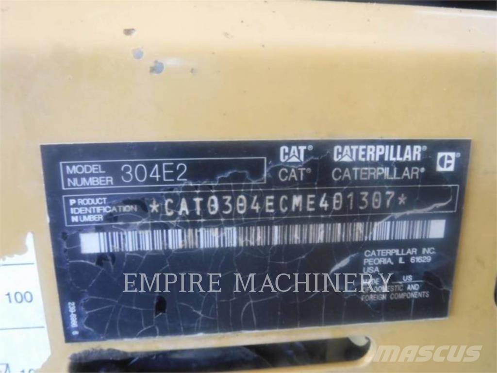 CAT 304E2 حفارات زحافة