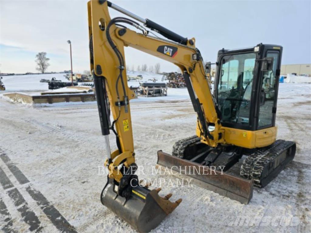 CAT 304E2 حفارات زحافة