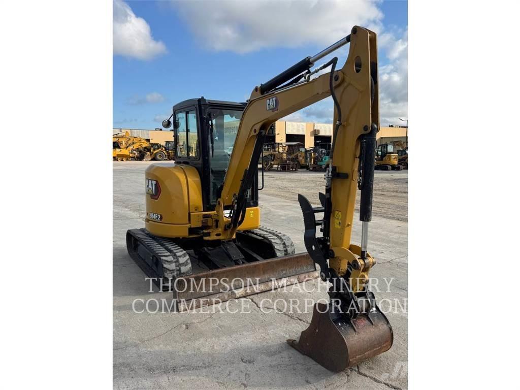 CAT 304E2 حفارات زحافة