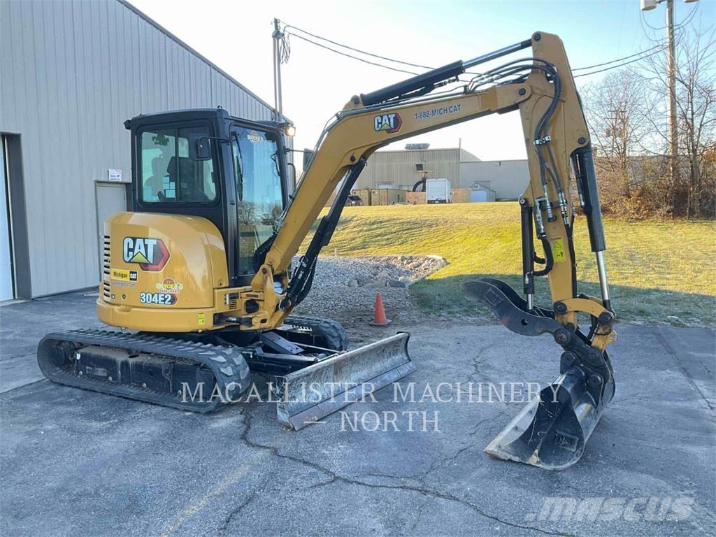 CAT 304E2 ATQB حفارات زحافة