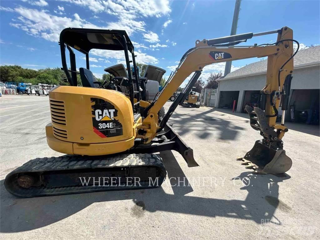 CAT 304E2 C1TH حفارات زحافة