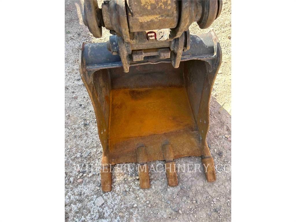 CAT 304E2 C1TH حفارات زحافة