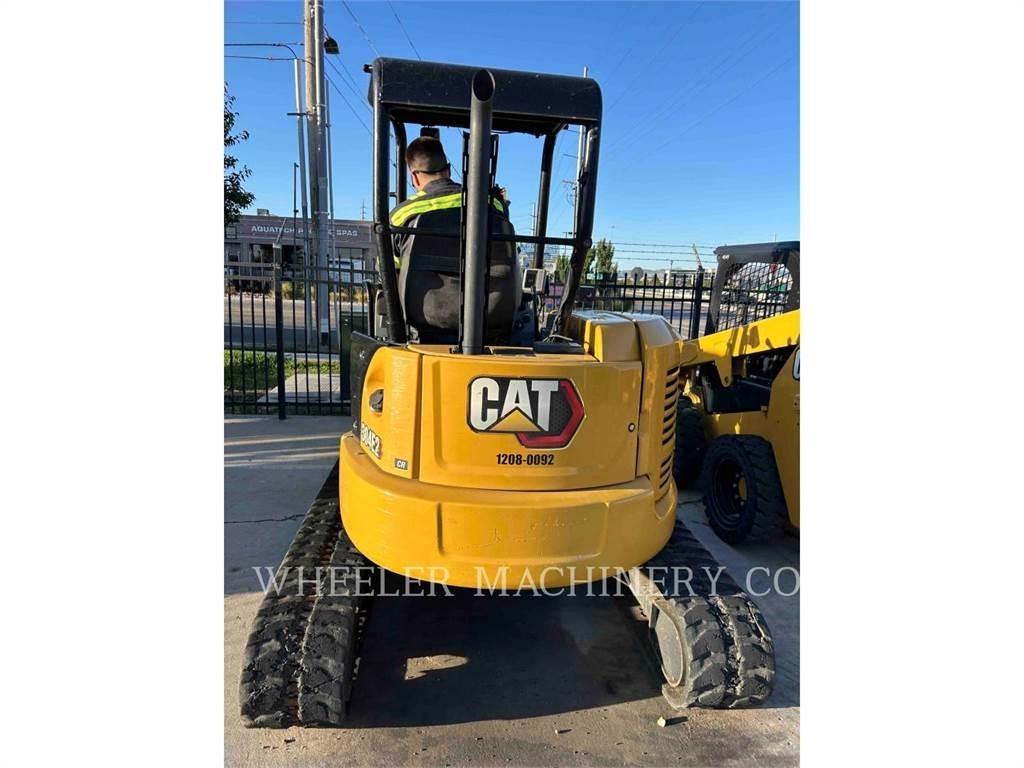 CAT 304E2 C1TH حفارات زحافة