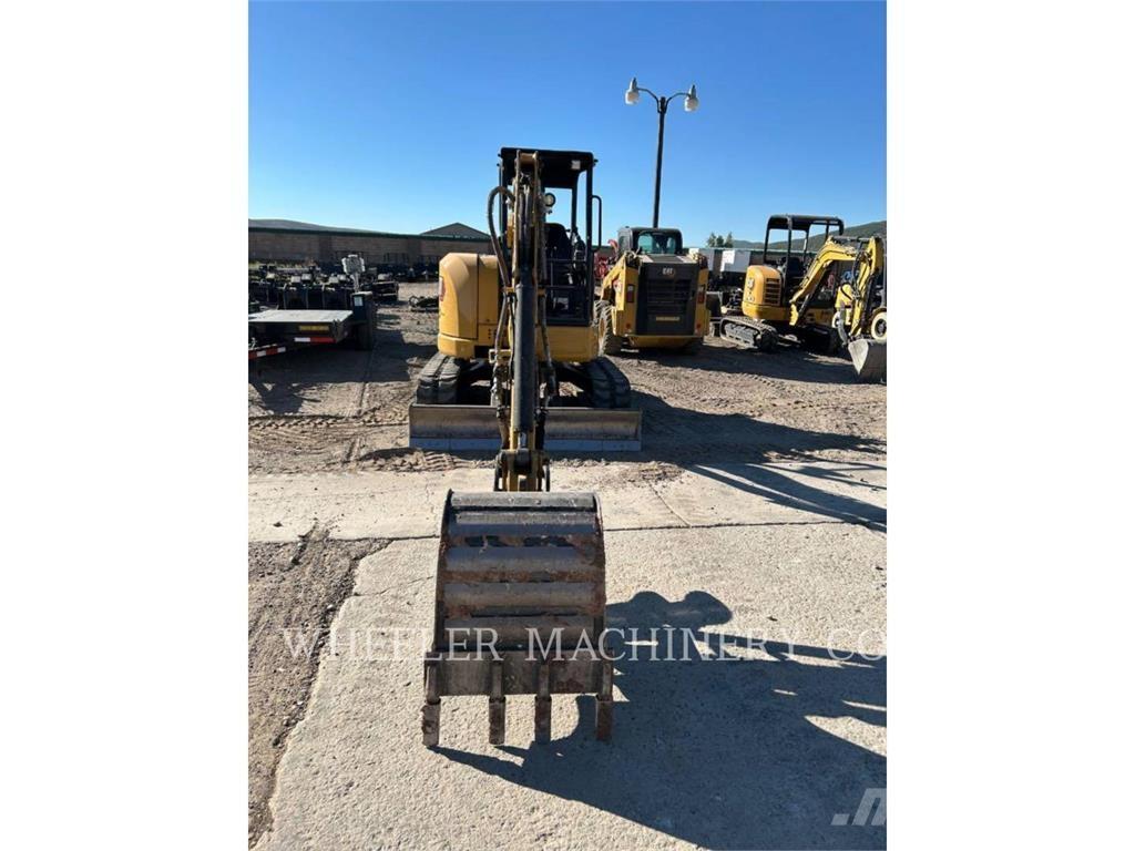 CAT 304E2 C1TH حفارات زحافة