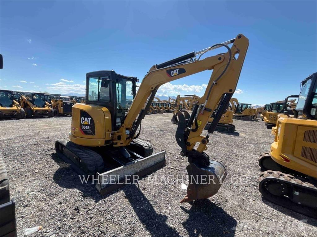 CAT 304E2 C3TH حفارات زحافة