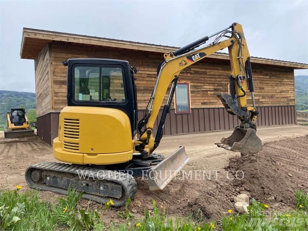 CAT 304E2 THB حفارات زحافة