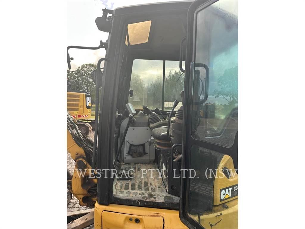 CAT 304E2CR حفارات زحافة