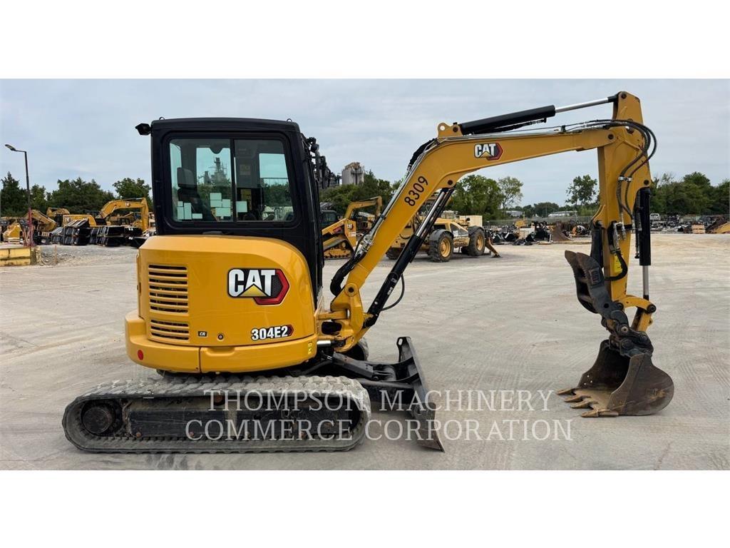 CAT 304E2CR حفارات زحافة