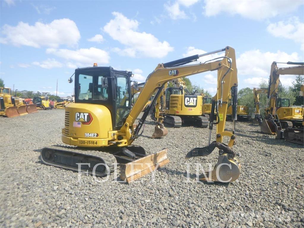 CAT 304E2CR حفارات زحافة