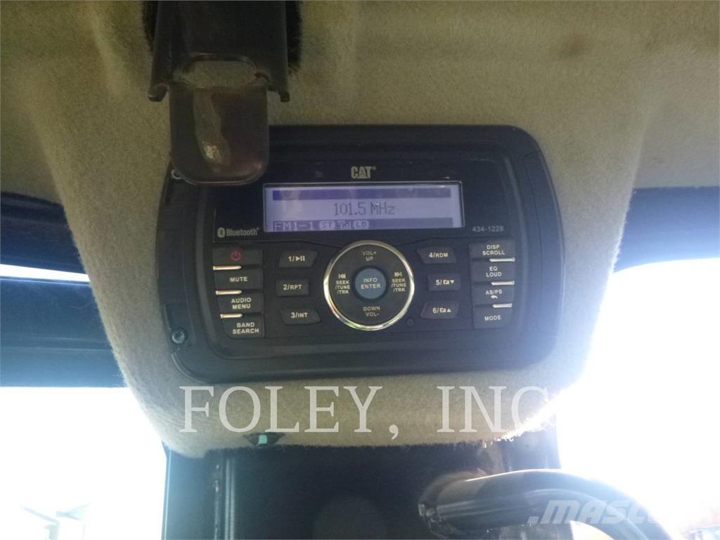 CAT 304E2CR حفارات زحافة