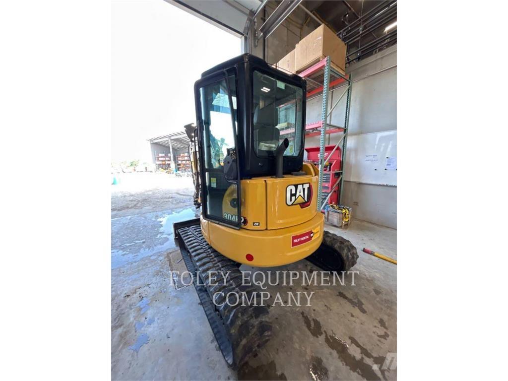 CAT 304E2LC حفارات زحافة
