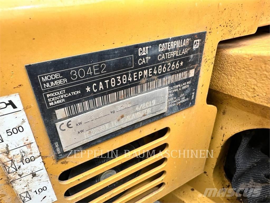 CAT 304ECR حفارات زحافة