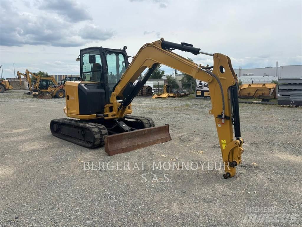 CAT 305 حفارات زحافة