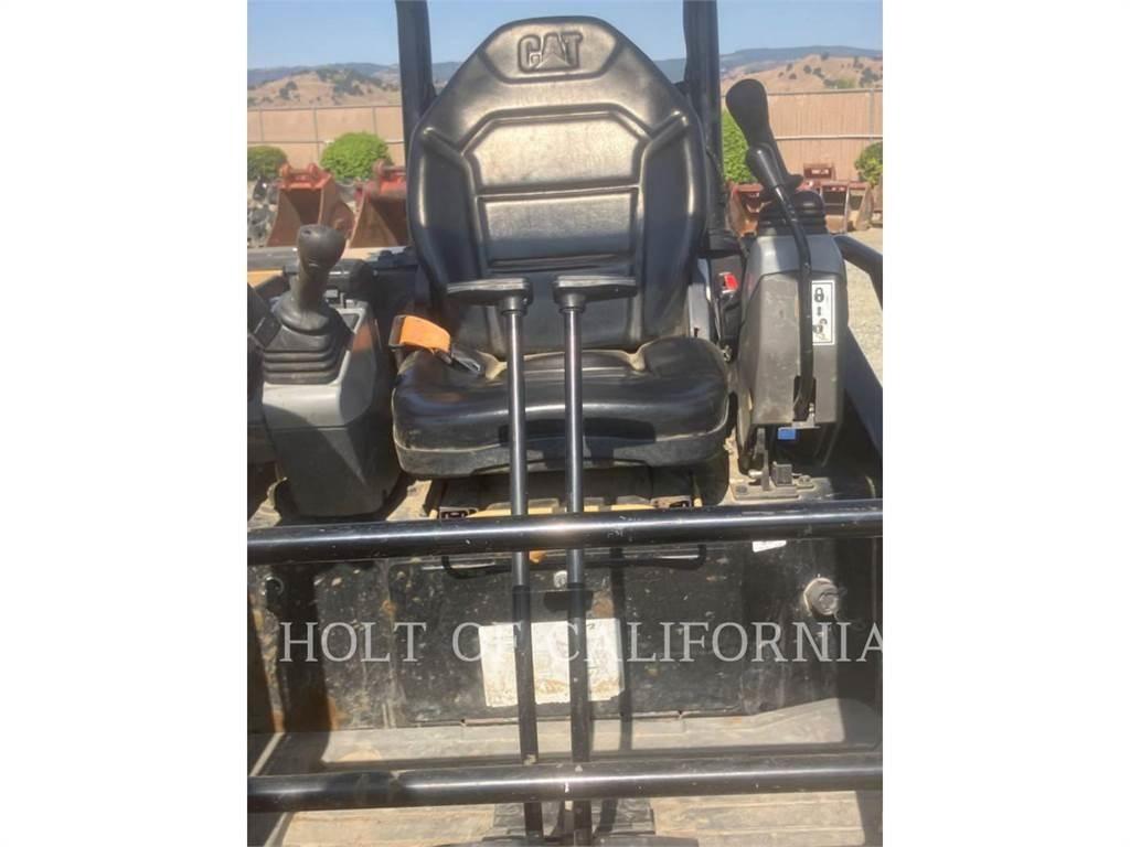 CAT 305 حفارات زحافة