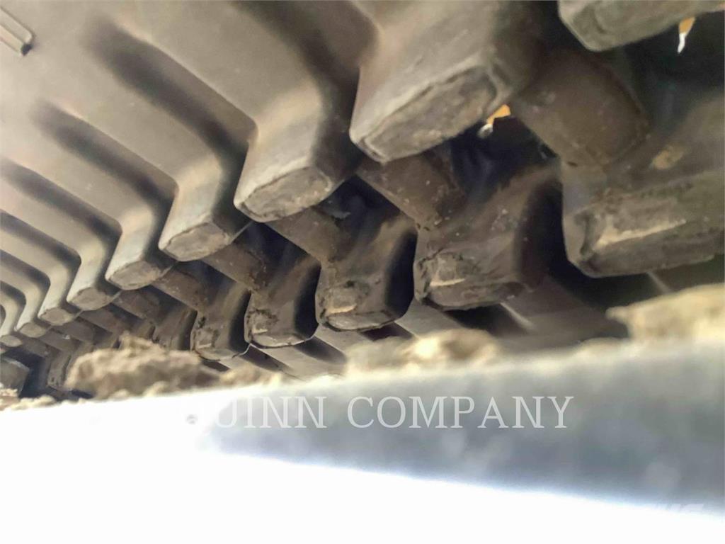 CAT 305 حفارات زحافة