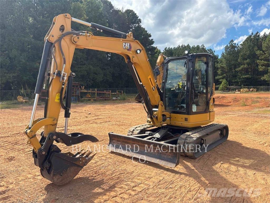 CAT 305 حفارات زحافة