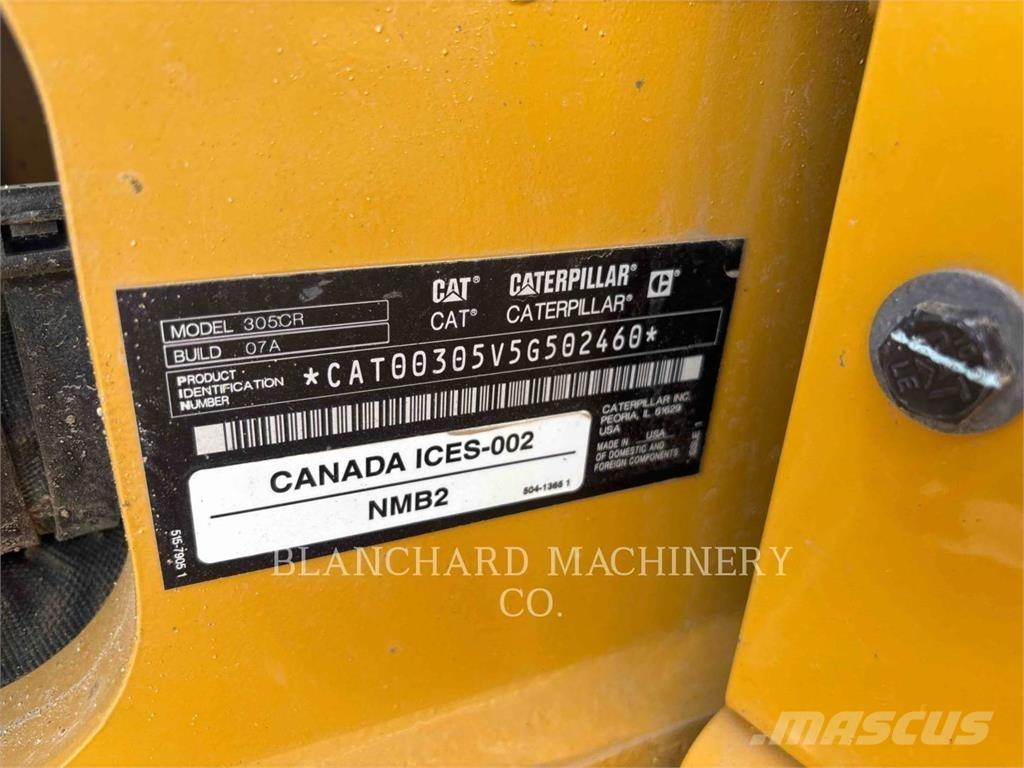 CAT 305 حفارات زحافة