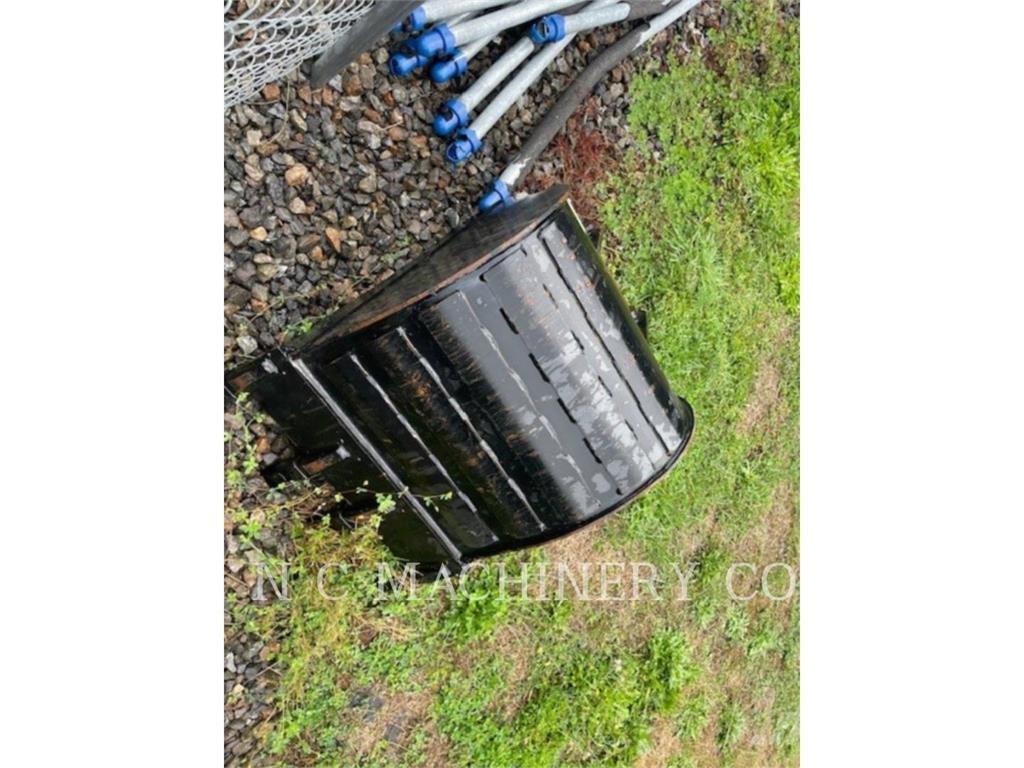 CAT 305 حفارات زحافة