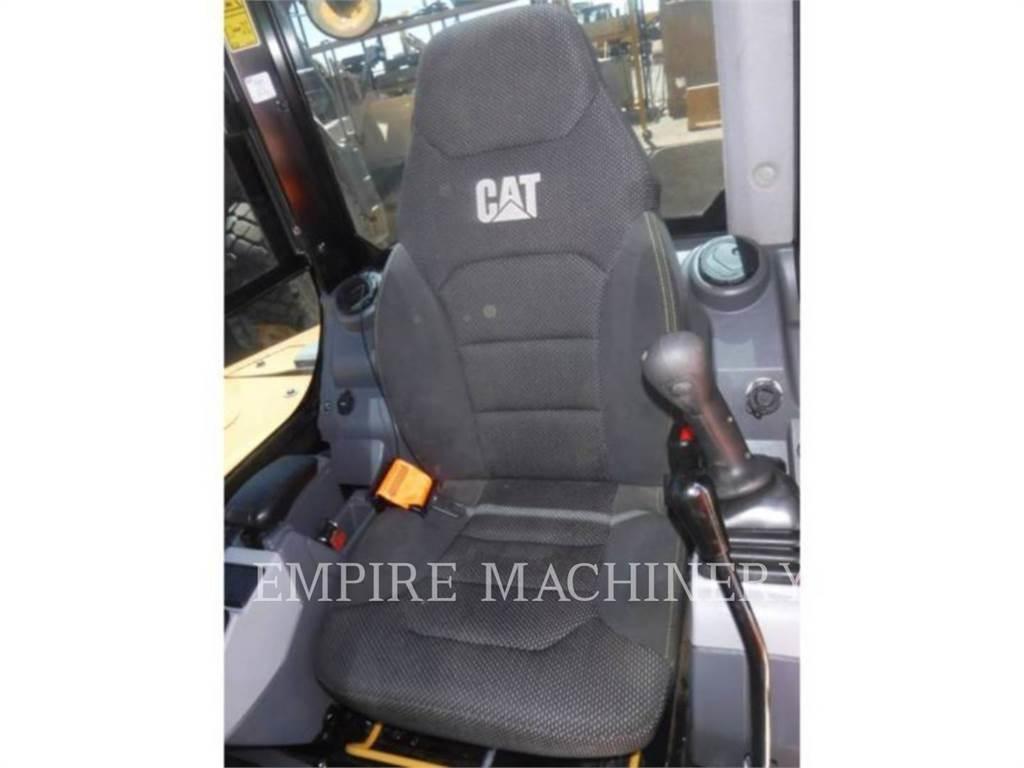 CAT 305-07 CA حفارات زحافة