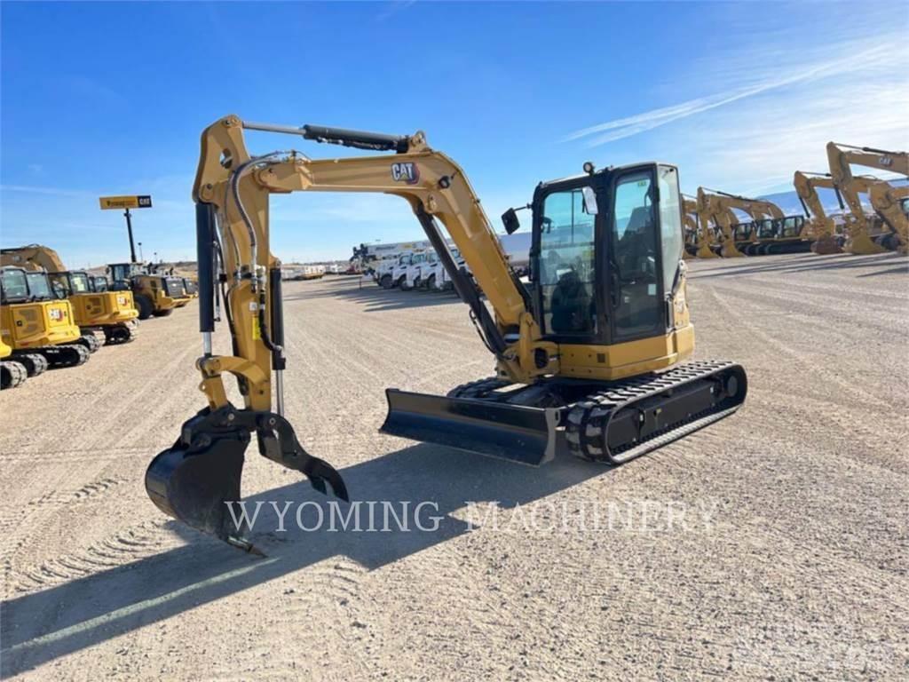 CAT 305-07CR حفارات زحافة