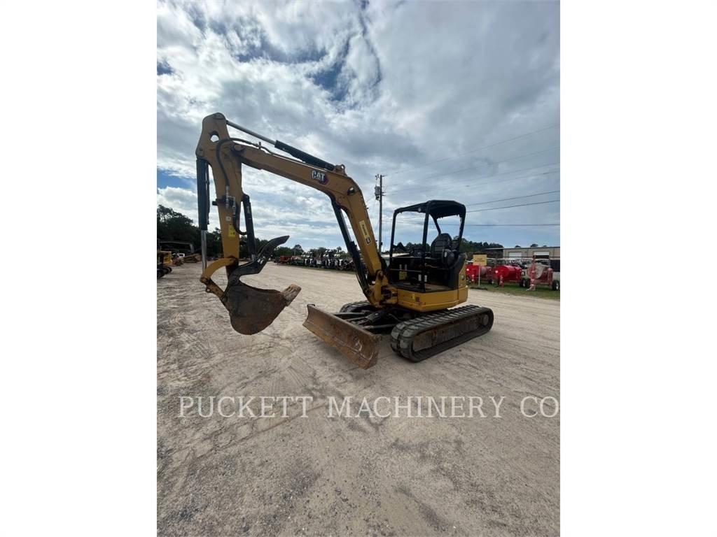 CAT 305-07CR حفارات زحافة