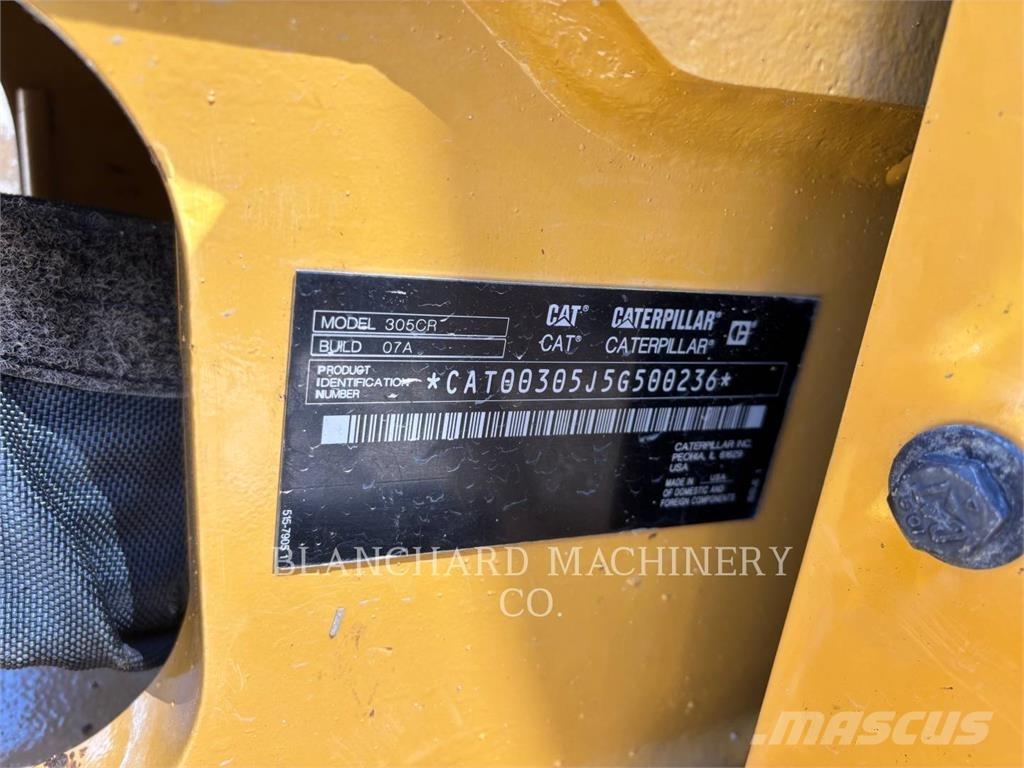CAT 305-07CR حفارات زحافة