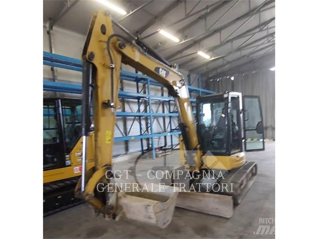 CAT 305.5 E2 حفارات زحافة