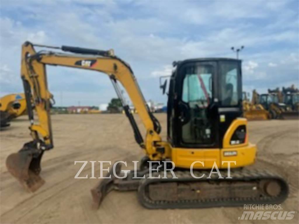 CAT 305.5D حفارات زحافة
