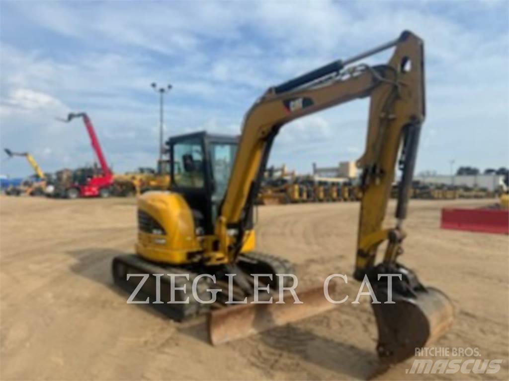 CAT 305.5D حفارات زحافة