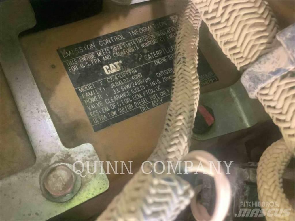 CAT 305.5E2 حفارات زحافة
