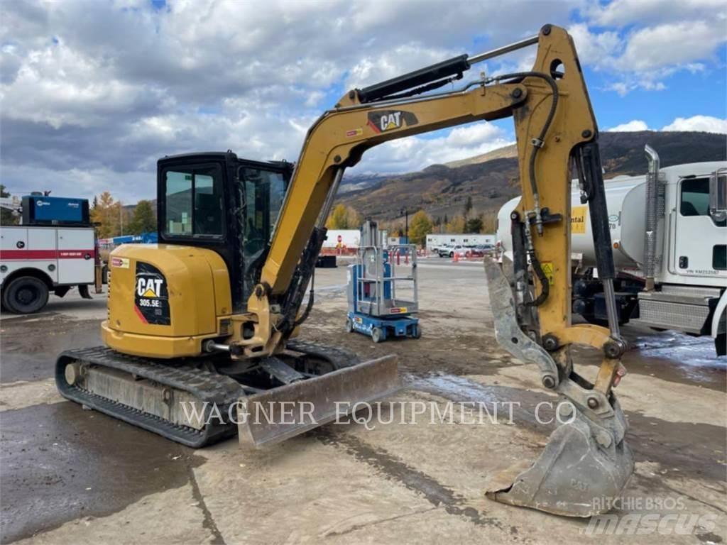 CAT 305.5E2 حفارات زحافة