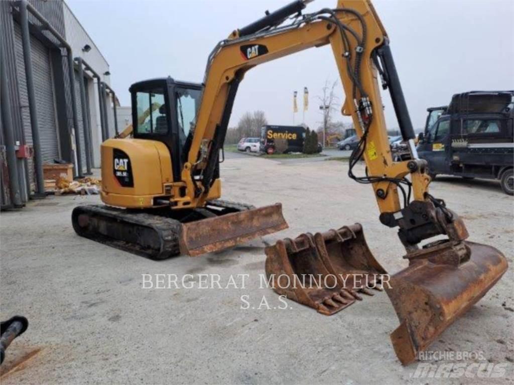 CAT 305.5E2 حفارات زحافة