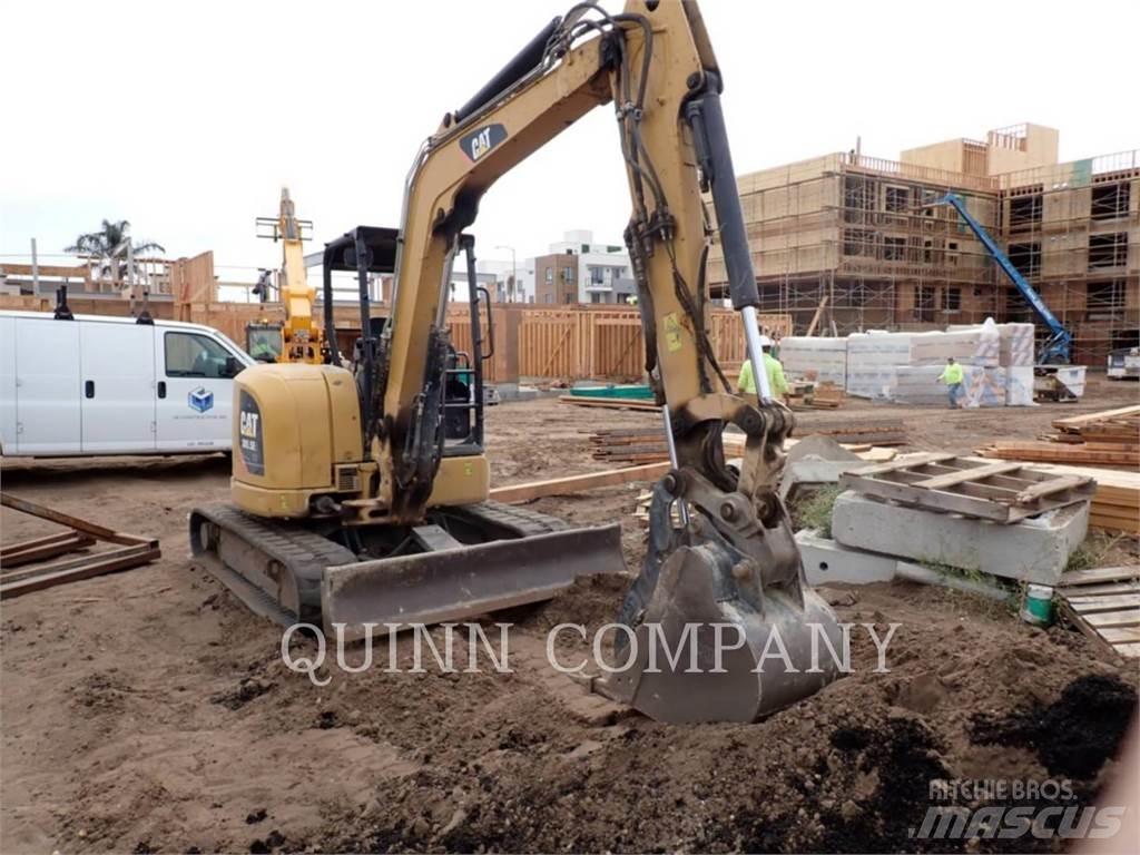CAT 305.5E2 حفارات زحافة
