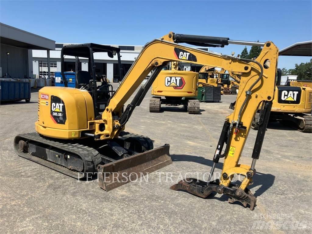 CAT 305.5E2 حفارات زحافة