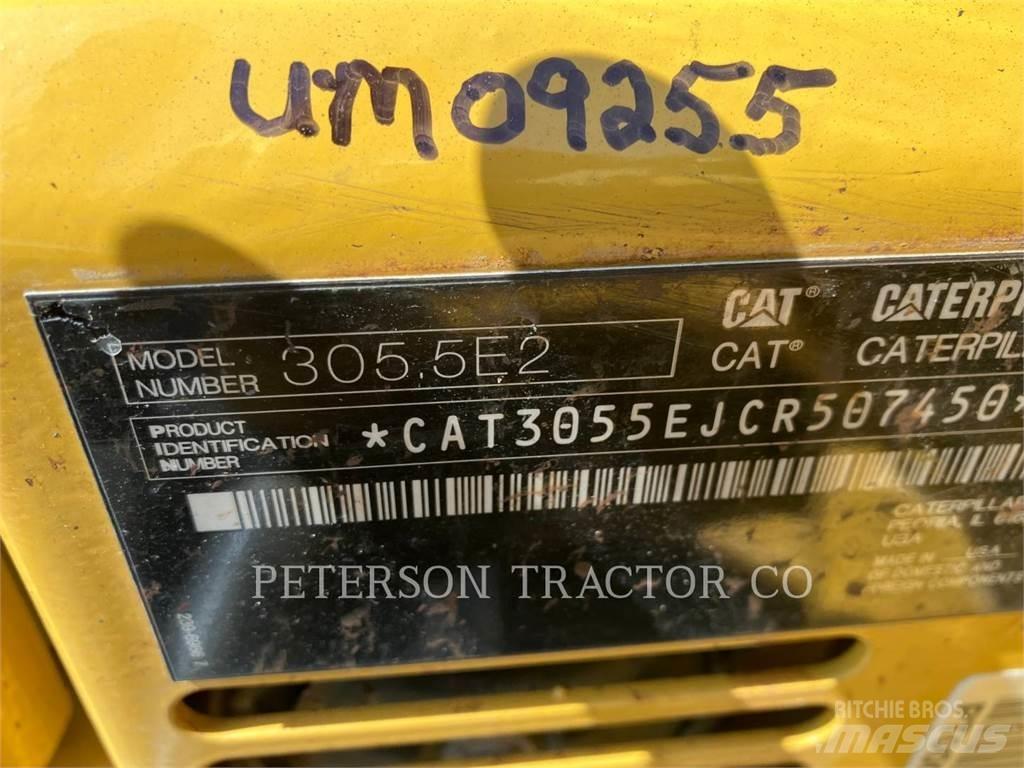CAT 305.5E2 حفارات زحافة