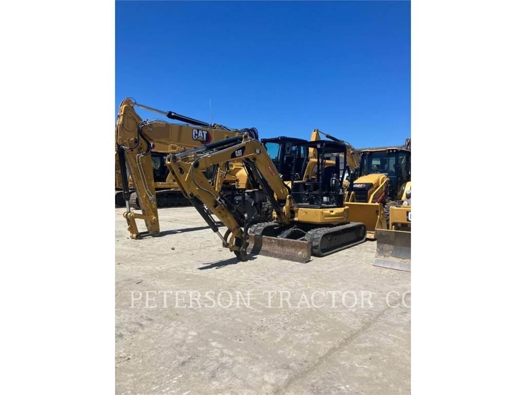 CAT 305.5E2 حفارات زحافة