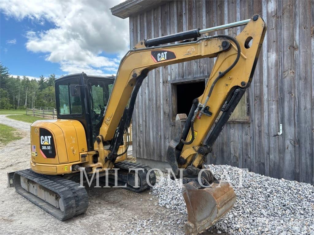 CAT 305.5E2 حفارات صغيرة أقل من 7 طن (حفارات صغيرة)