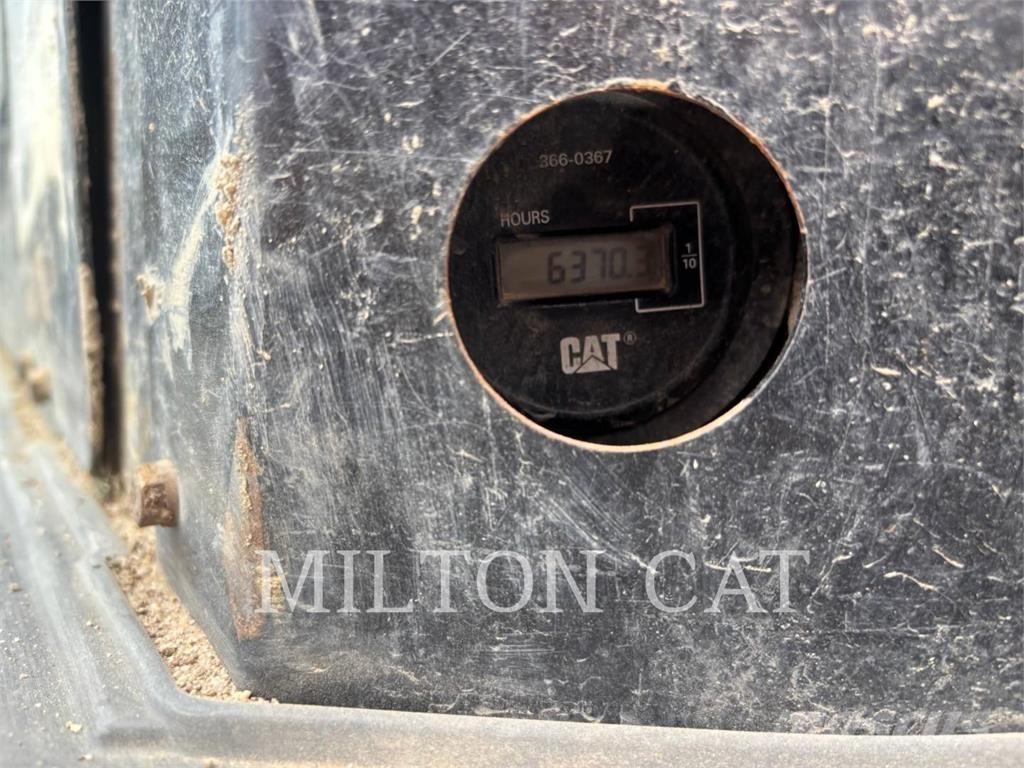 CAT 305.5E2 حفارات صغيرة أقل من 7 طن (حفارات صغيرة)