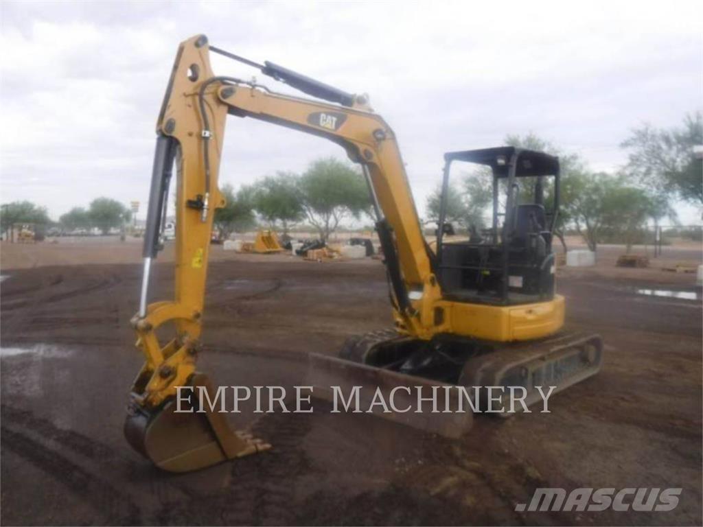 CAT 305.5E2 حفارات زحافة