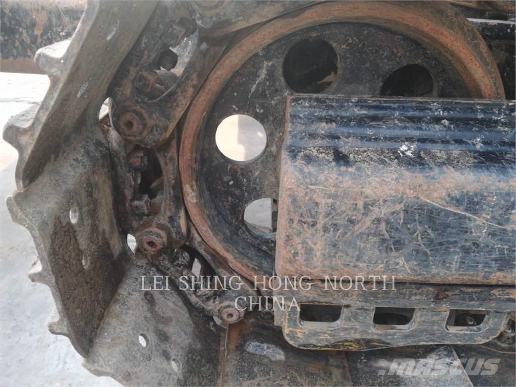CAT 305.5E2 حفارات زحافة