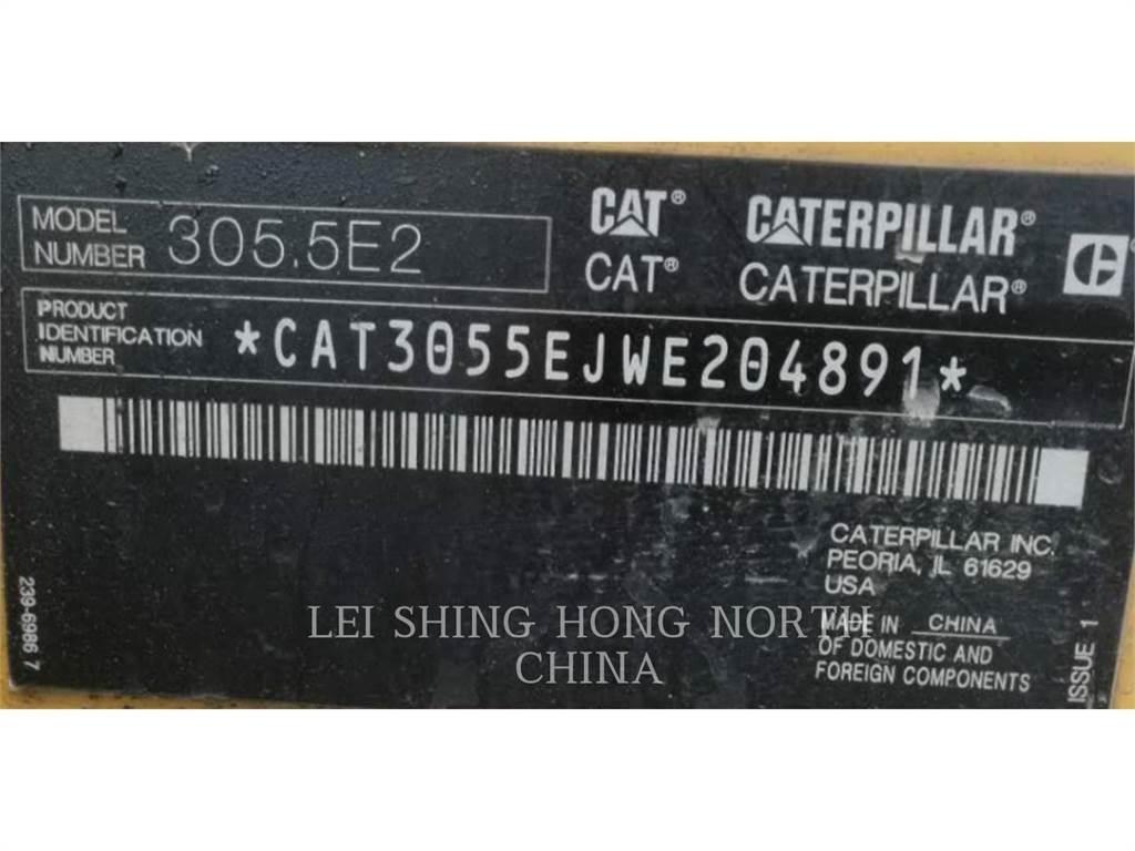 CAT 305.5E2 حفارات زحافة
