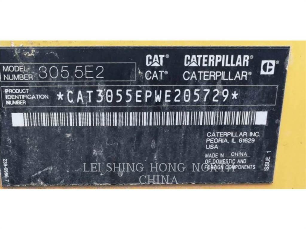 CAT 305.5E2 حفارات زحافة