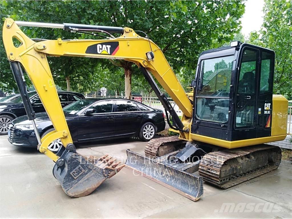 CAT 305.5E2 حفارات زحافة