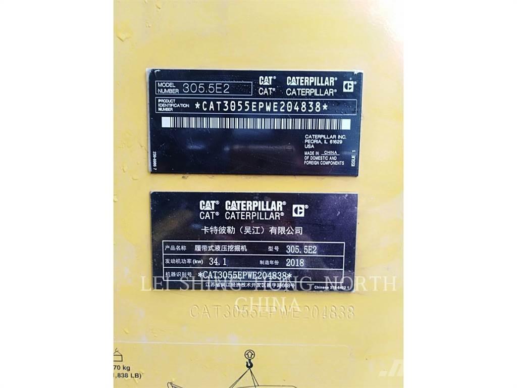 CAT 305.5E2 حفارات زحافة