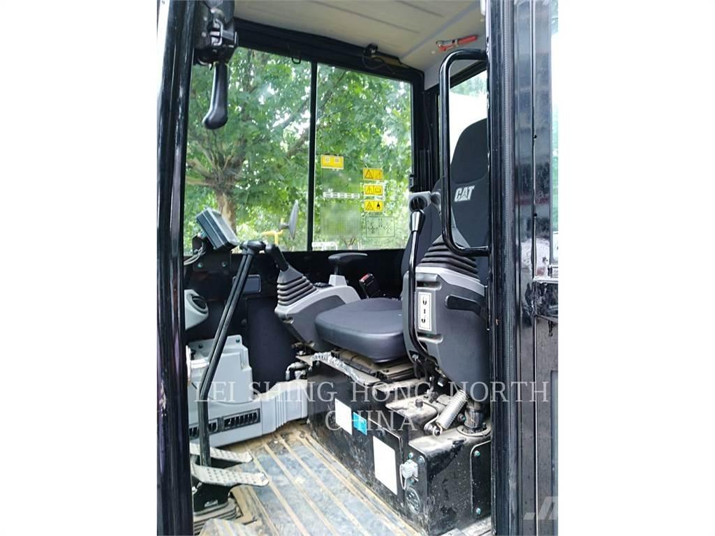 CAT 305.5E2 حفارات زحافة