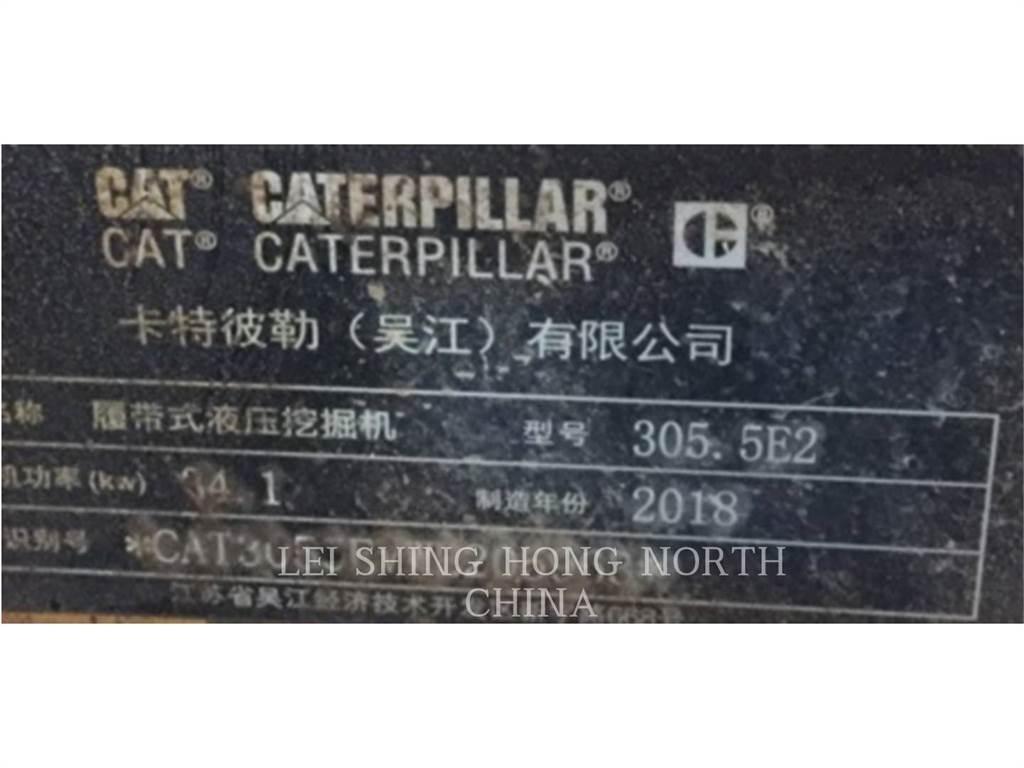 CAT 305.5E2 حفارات زحافة