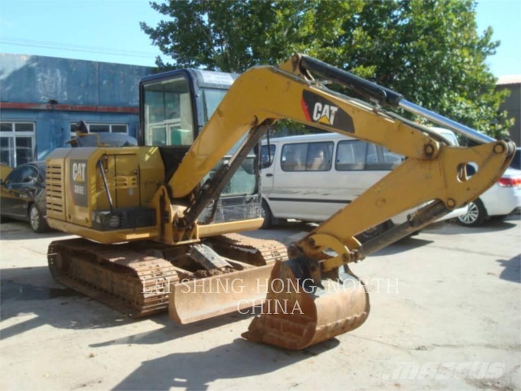 CAT 305.5E2 حفارات زحافة
