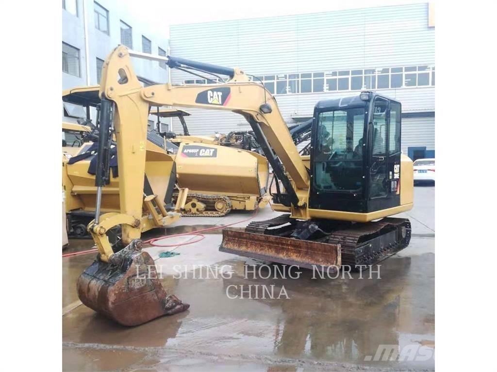 CAT 305.5E2 حفارات زحافة