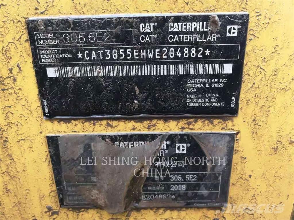 CAT 305.5E2 حفارات زحافة